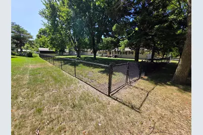 302 10th Street SE, Barnesville, MN 56514 - Photo 5
