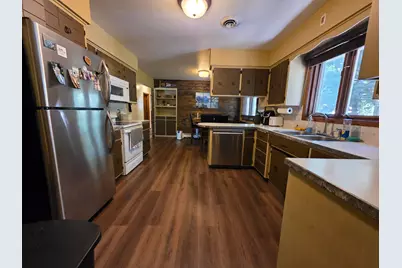 302 10th Street SE, Barnesville, MN 56514 - Photo 11