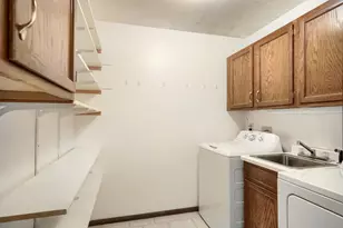 8441 Irwin Rd, Bloomington, MN 55437 - Photo 13