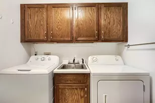 8441 Irwin Rd, Bloomington, MN 55437 - Photo 15