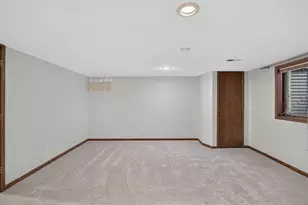 6221 Thomas Ave S, Richfield, MN 55423 - Photo 39