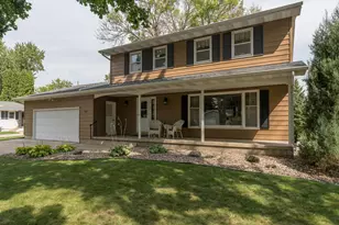 137 Marabou Dr, Mankato, MN 56001 - Photo 1