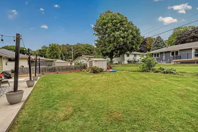 1426 13th Ave NE, Rochester, MN 55906 - Photo 5