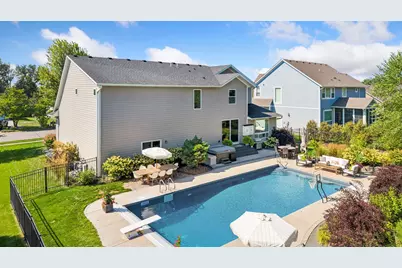 2901 Fairway Drive, Chaska, MN 55318 - Photo 3