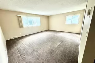 2001 Yellowstone Trail, Brooklyn Park, MN 55444 - Photo 7