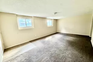 2001 Yellowstone Trail, Brooklyn Park, MN 55444 - Photo 15