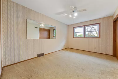1100 Mitchell Drive, Faribault, MN 55021 - Photo 29