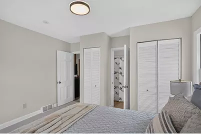 3667 W Broadway Avenue, Robbinsdale, MN 55422 - Photo 9