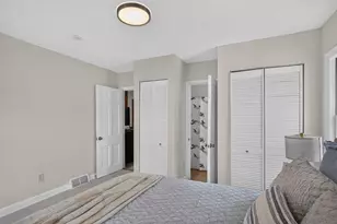 3667 W Broadway Ave, Robbinsdale, MN 55422 - Photo 9