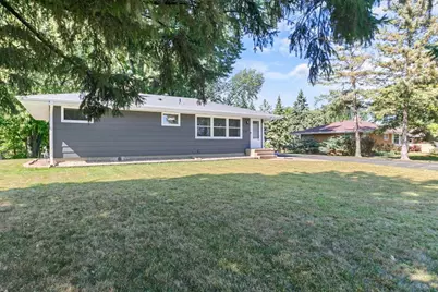 2727 Woodbridge Street, Roseville, MN 55113 - Photo 3