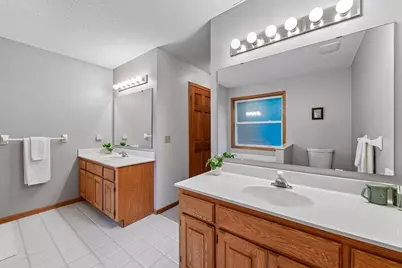 26145 Oak Leaf Trail, Shorewood, MN 55331 - Photo 9