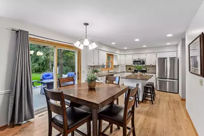 26145 Oak Leaf Trail, Shorewood, MN 55331 - Photo 3