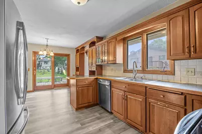 7741 Heritage Road, Eden Prairie, MN 55346 - Photo 9