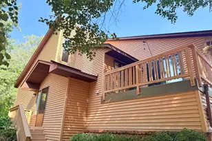 679 Dorland Rd S, Maplewood, MN 55119 - Photo 1