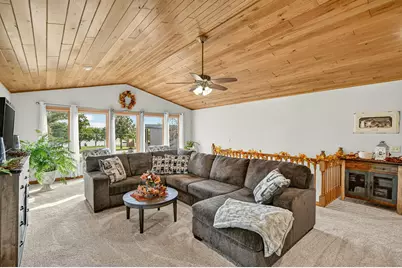 311 W Iowa Street, Lake City, MN 55041 - Photo 13