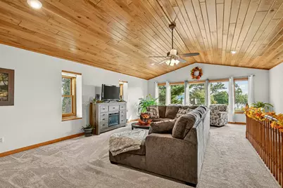 311 W Iowa Street, Lake City, MN 55041 - Photo 11