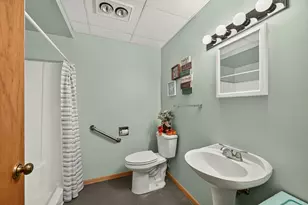 311 W Iowa St, Lake City, MN 55041 - Photo 37