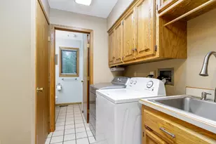 6065 Highland Scenic Rd, Baxter, MN 56425 - Photo 11