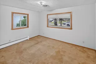 781 Iowa Ave E, Saint Paul, MN 55106 - Photo 27