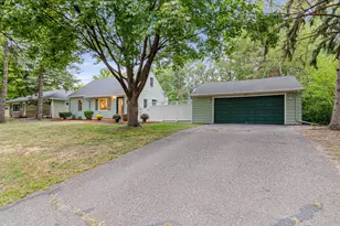 1645 Rose Pl, Roseville, MN 55113 - Photo 33