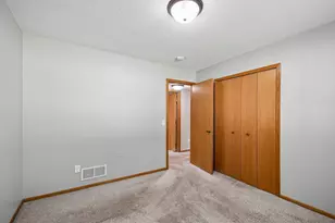 905 Walnut St, Farmington, MN 55024 - Photo 17