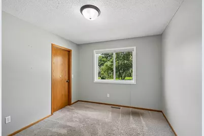 905 Walnut Street, Farmington, MN 55024 - Photo 17