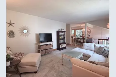 118 Avignon Court, Woodbury, MN 55125 - Photo 3