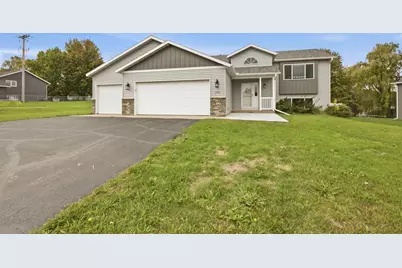 1801 Eastern Star Loop, Sauk Rapids, MN 56379 - Photo 1