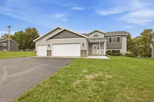 1801 Eastern Star Loop, Sauk Rapids, MN 56379 - Photo 1