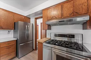 4633 4th St NE, Columbia Heights, MN 55421 - Photo 5