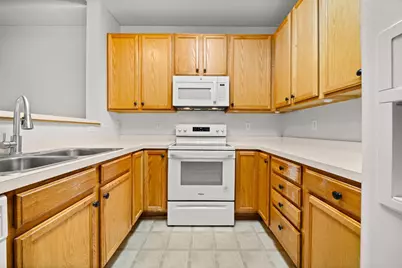 15399 Foliage Avenue #1204, Apple Valley, MN 55124 - Photo 7
