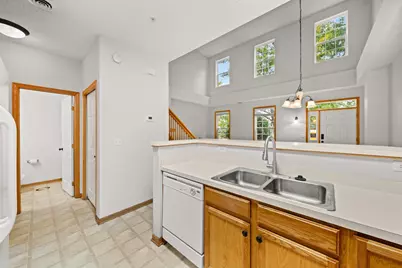 15399 Foliage Avenue #1204, Apple Valley, MN 55124 - Photo 9