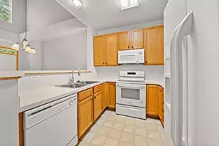 15399 Foliage Ave, Apple Valley, MN 55124 - Photo 9