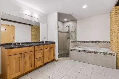 607 Washington Avenue S #303, Minneapolis, MN 55415 - Photo 13