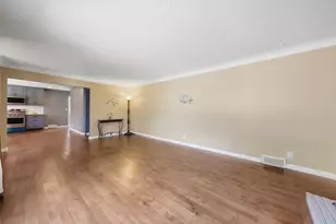 1476 Burns Ave, Saint Paul, MN 55106 - Photo 13