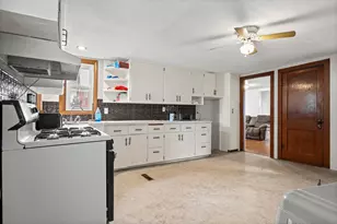 1004 E Main St, Caledonia, MN 55921 - Photo 17