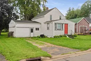 1004 E Main St, Caledonia, MN 55921 - Photo 3