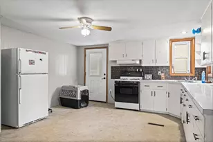 1004 E Main St, Caledonia, MN 55921 - Photo 15
