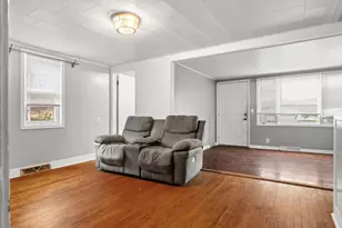 1004 E Main St, Caledonia, MN 55921 - Photo 7