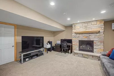 9906 Scott Avenue N, Brooklyn Park, MN 55443 - Photo 25