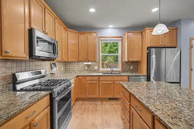 9906 Scott Avenue N, Brooklyn Park, MN 55443 - Photo 3