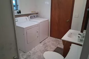 217 W Oak St, Osakis, MN 56360 - Photo 5