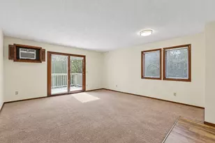 1581 Wheelock Ln, Saint Paul, MN 55117 - Photo 11