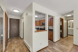 1581 Wheelock Ln, Saint Paul, MN 55117 - Photo 5