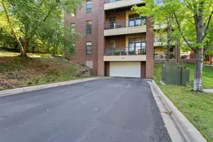 851 River Mews Ct, Minneapolis, MN 55414 - Photo 25