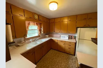 1914 6th Avenue SE, Austin, MN 55912 - Photo 9