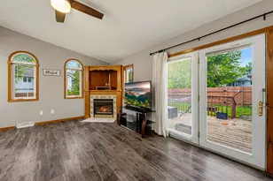 512 Abby Ln, Glencoe, MN 55336 - Photo 5