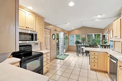 803 5th Avenue SW, Austin, MN 55912 - Photo 11