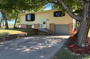 204 7th St S, Buffalo, MN 55313 - Photo 1