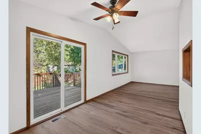 7401 James Avenue N, Brooklyn Park, MN 55444 - Photo 11